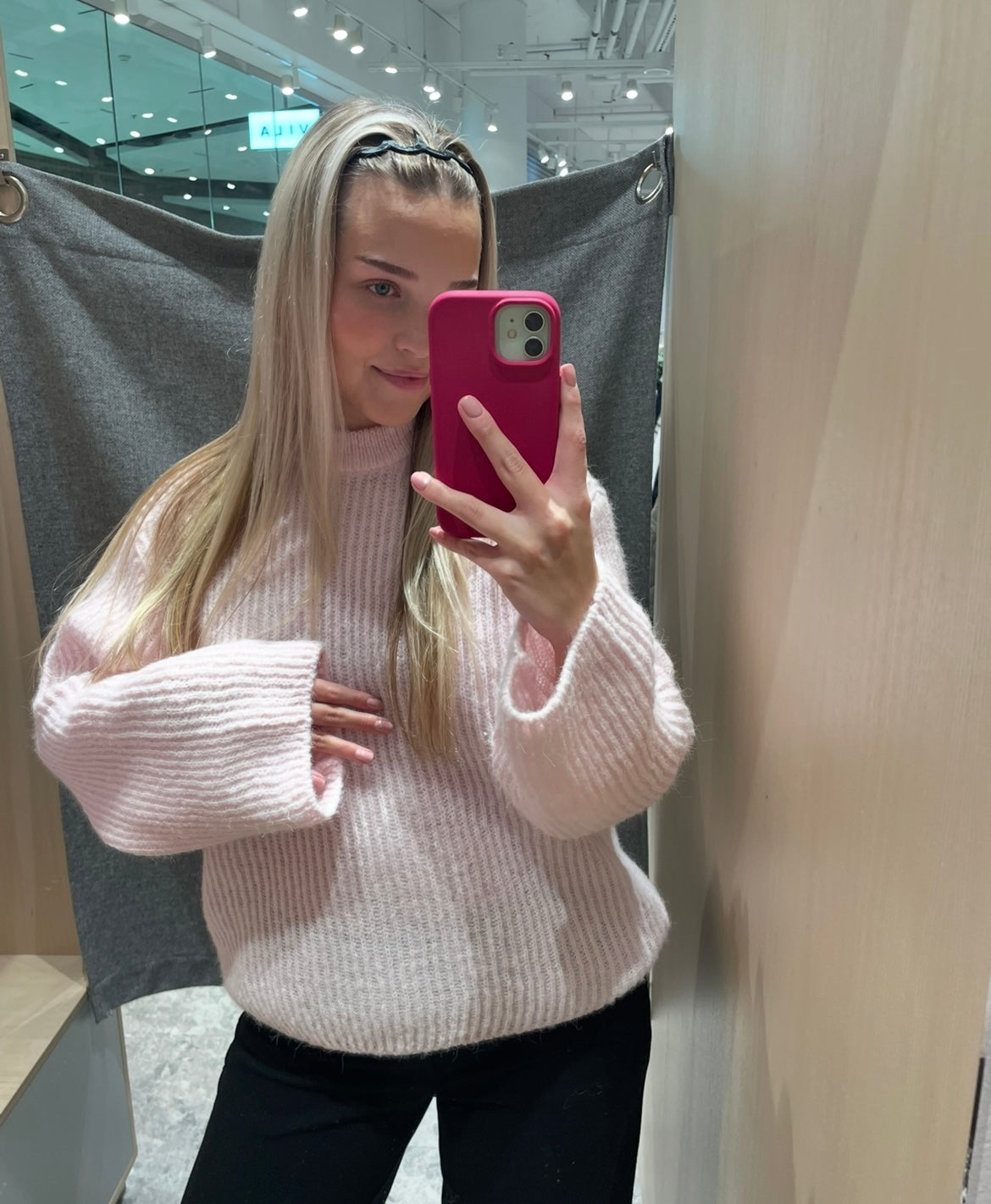 VIELLIS Pullover - Cherry Blossom